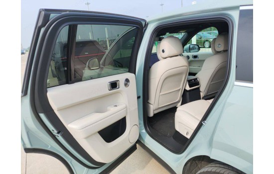 Li Auto L6 Max, пробег 8 тысяч км 